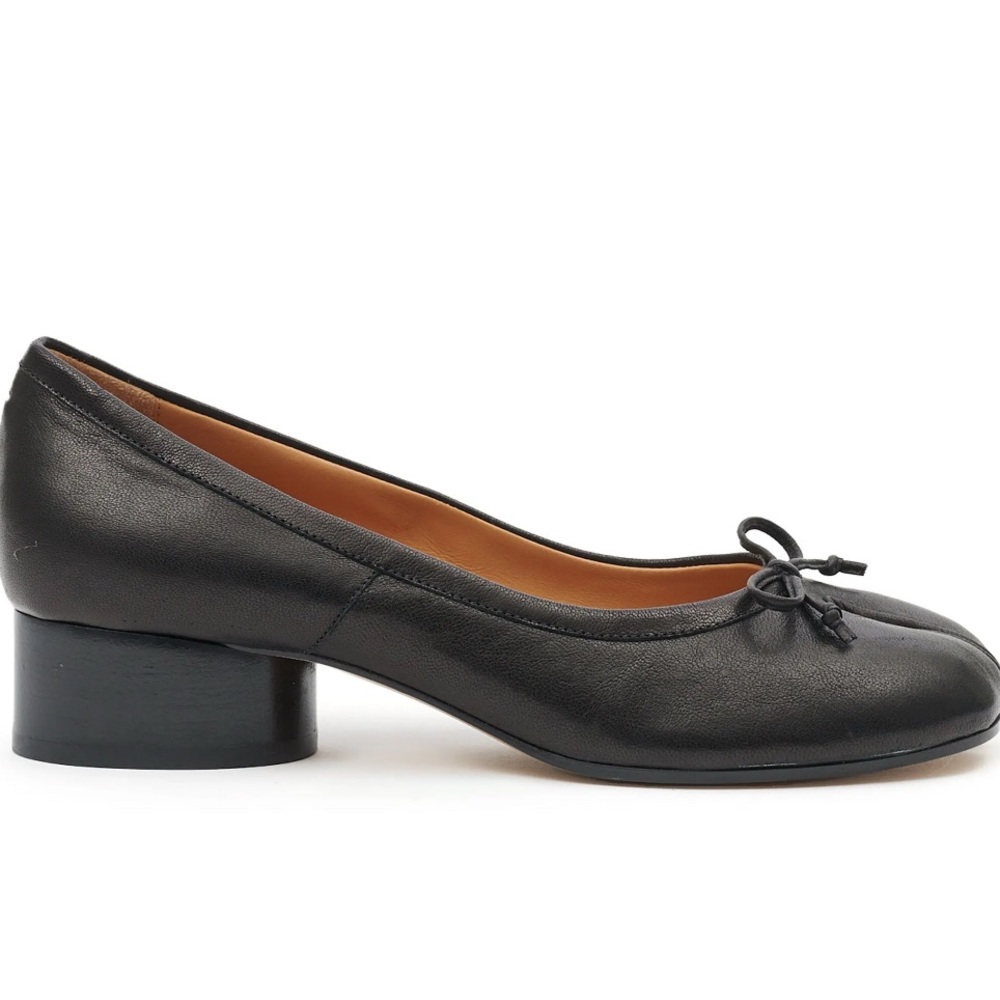 Maison Margiela Tabi ballerina flat pump with bow